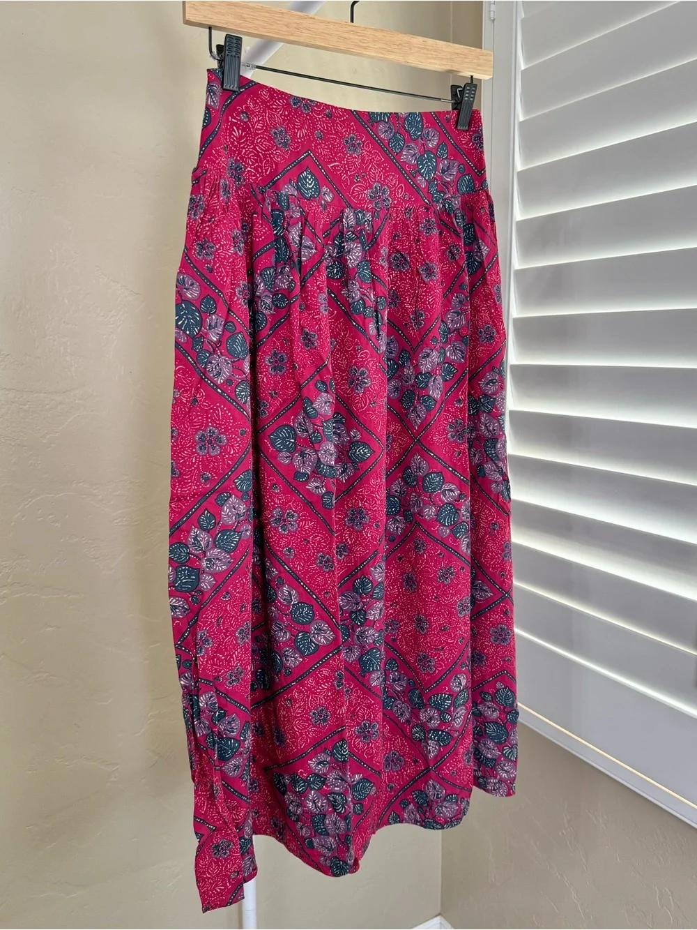 NATURAL LIFE Pink-Red Floral Boho Maxi Skirt with Side Slit